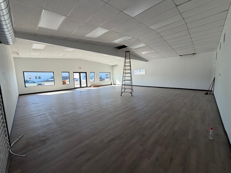 More Photos Of 1030 Aurora Road, Melbourne Warehouse For Lease