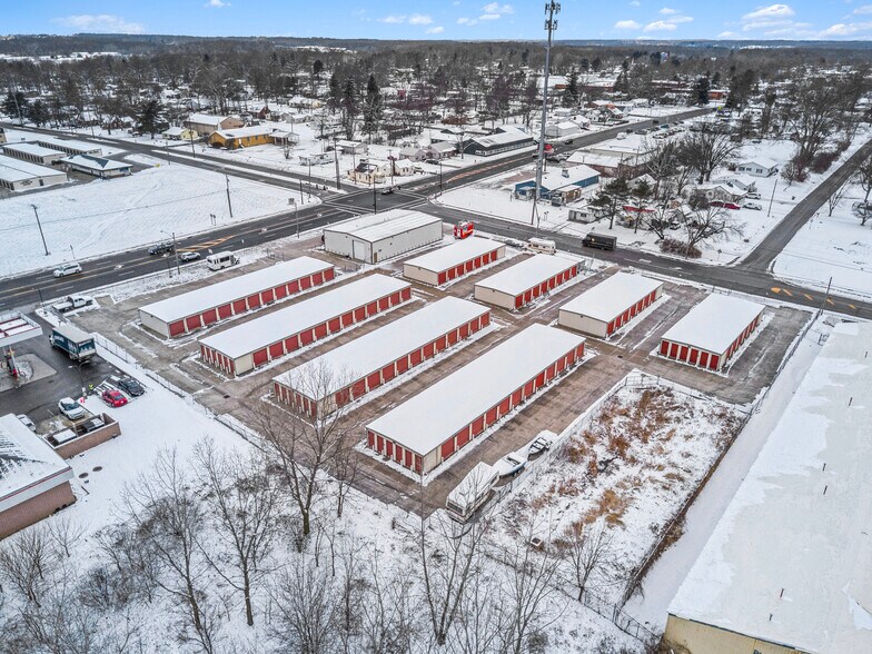 More Photos Of 622 N Trimble Rd, Mansfield Self Storage For Sale