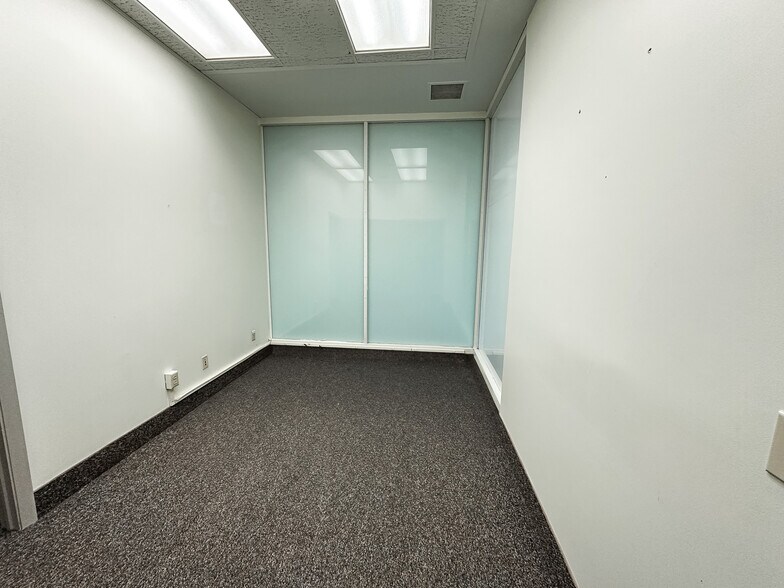 More Photos Of 211 Hilltop Rd, Saint Joseph Research And Development For Lease