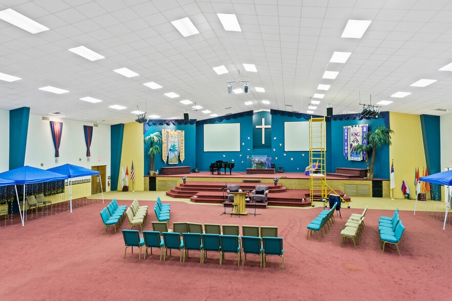 More Photos Of 3601 E Moody Blvd, Bunnell Religious Facility For Sale