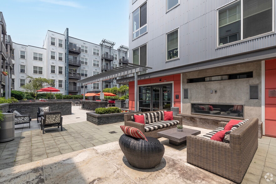 More Photos Of 2900 Main Line Blvd, Alexandria Apartments For Sale