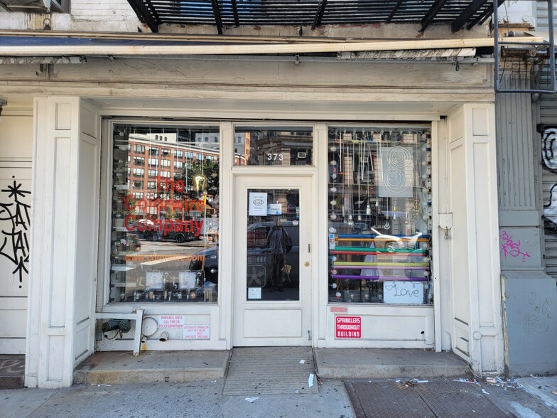 More Photos Of 373 Canal St, New York Storefront Retail Residential For Lease