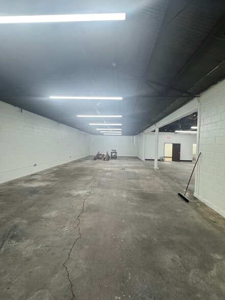 More Photos Of 4228 E Washington Blvd, Commerce Warehouse For Sale