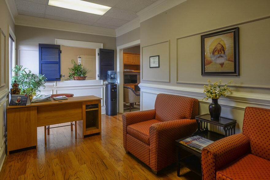 More Photos Of 125 Commerce Dr, Fayetteville Medical For Lease