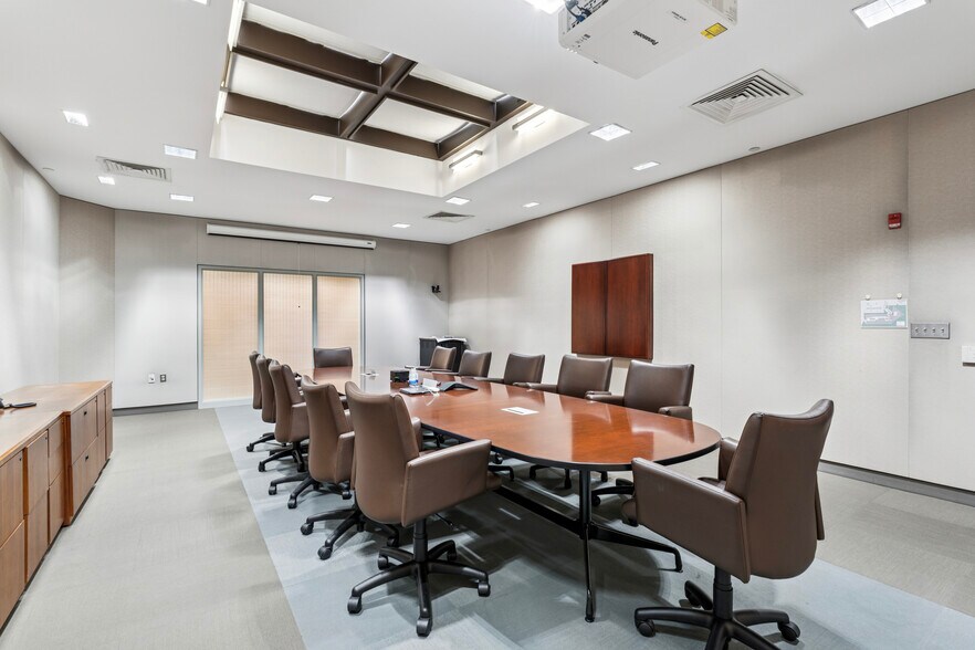 More Photos Of 333 Technology Dr, Malvern Office For Lease