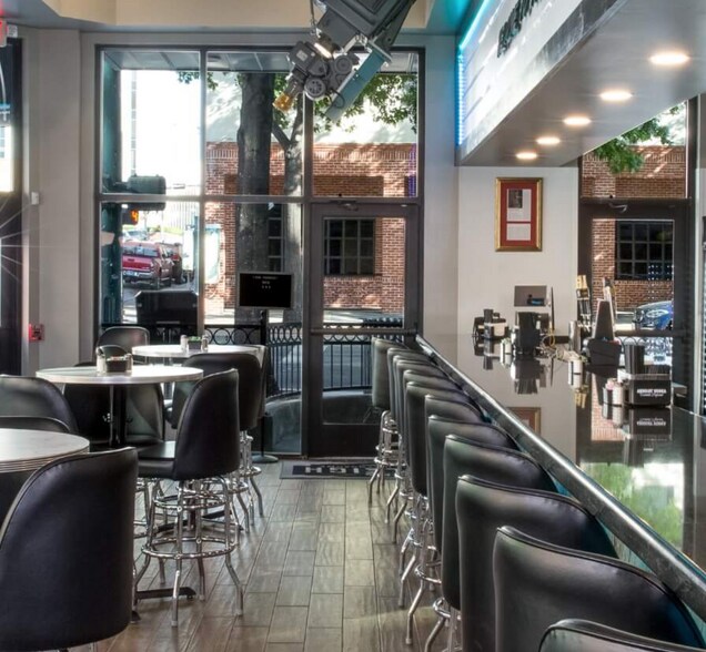 More Photos Of 724 Austin Ave, Waco Restaurant For Sale