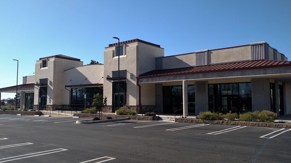 More Photos Of 3596 Skyway Dr, Santa Maria Unknown For Lease