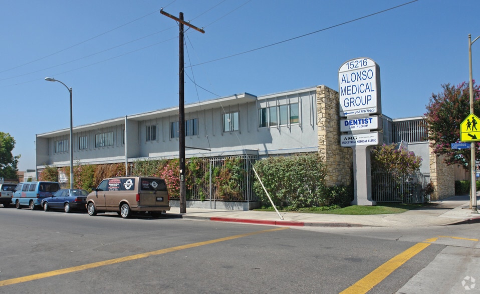 More Photos Of 15216 Vanowen St, Van Nuys Medical For Lease