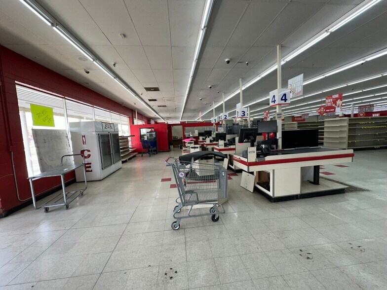 More Photos Of 1707-1741 Texoma Pky, Sherman Unknown For Lease