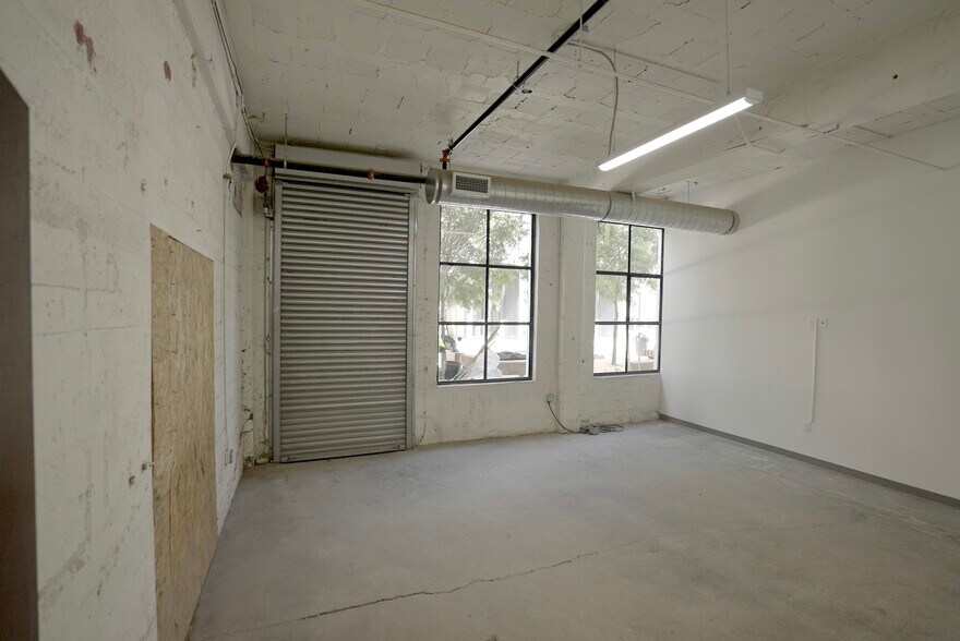 More Photos Of 1355 Palmetto St, Los Angeles Loft Creative Space For Lease
