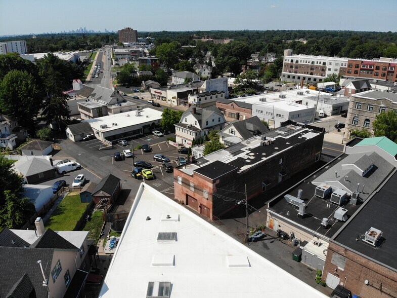More Photos Of 815 Greenwood Ave, Jenkintown Medical For Sale