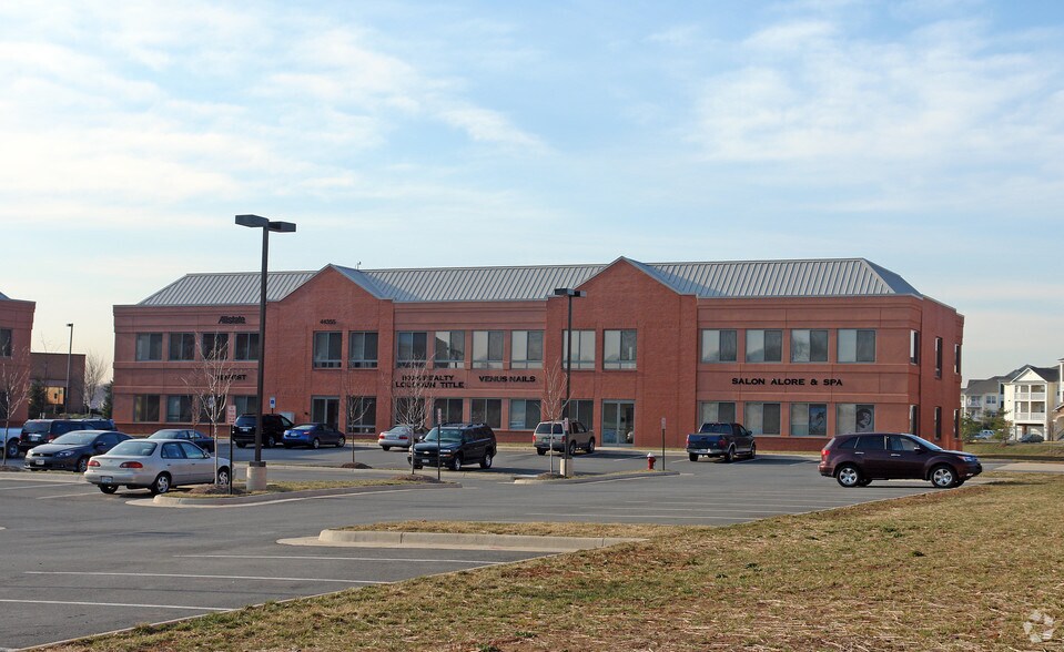 More Photos Of 44355 Premier Plaza, Ashburn Office For Sale