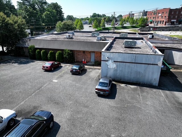 More Photos Of 319 N Renfro St, Mount Airy Warehouse For Sale