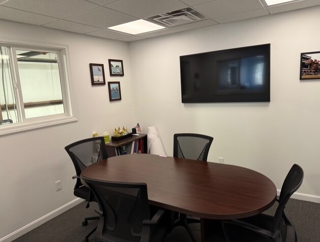 More Photos Of 73 Rainmaker Dr, Portland Flex For Lease