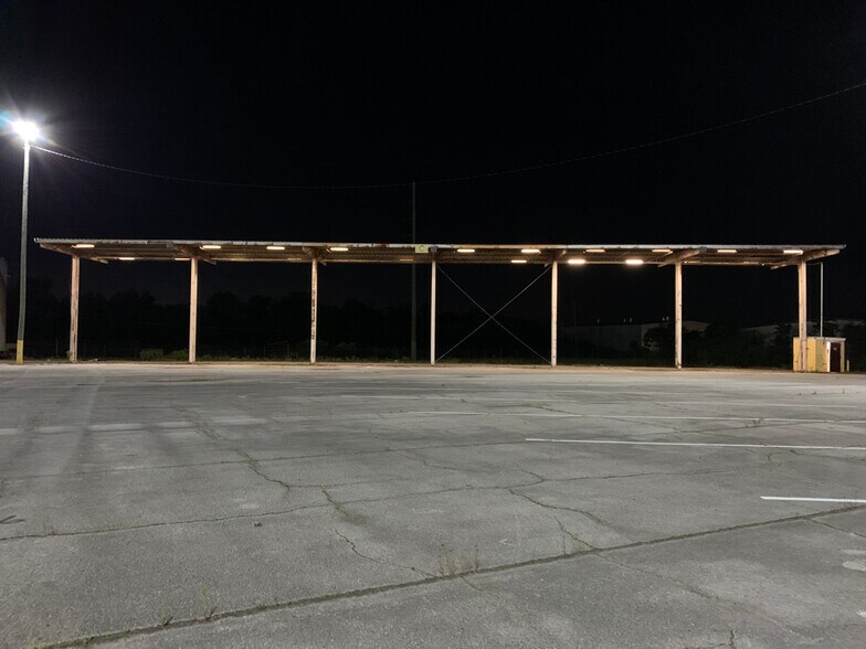 More Photos Of 1523 Midfield Industrial Blvd, Birmingham Distribution For Lease