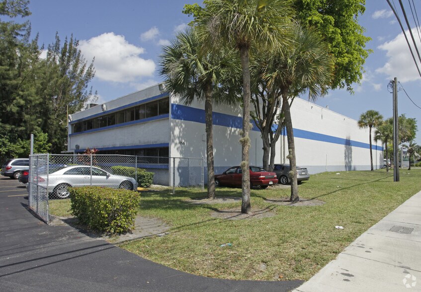 More Photos Of 1355 NW 97th Ave, Doral Office For Lease