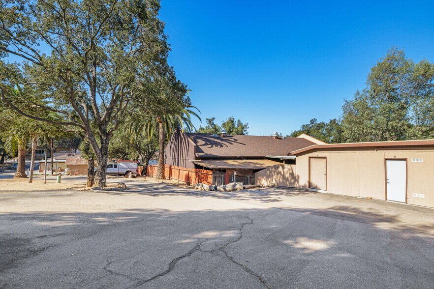 More Photos Of 2562 Alpine Blvd, Alpine Storefront Retail Residential For Sale