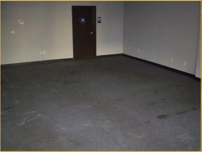 More Photos Of 7509 Reese Rd, Sacramento Manufacturing For Lease