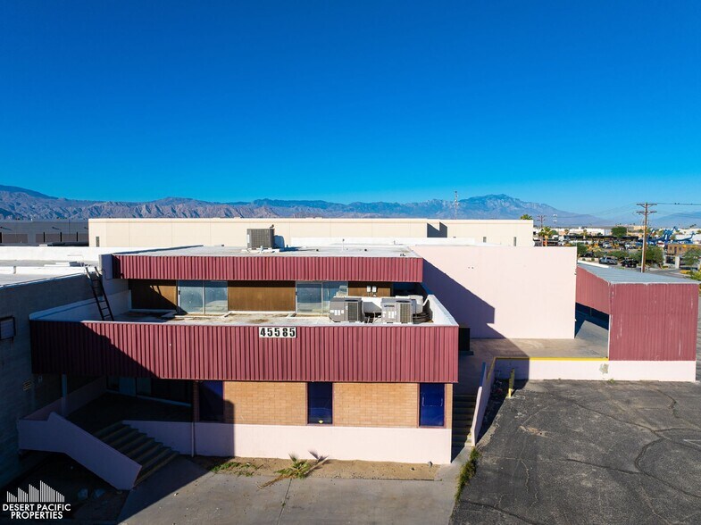 More Photos Of 45585 Commerce St, Indio Warehouse For Sale