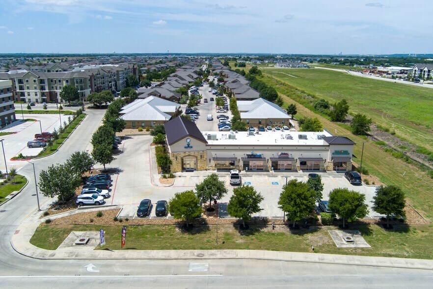 More Photos Of 2163 Stephens Pl, New Braunfels Storefront Retail Office For Lease