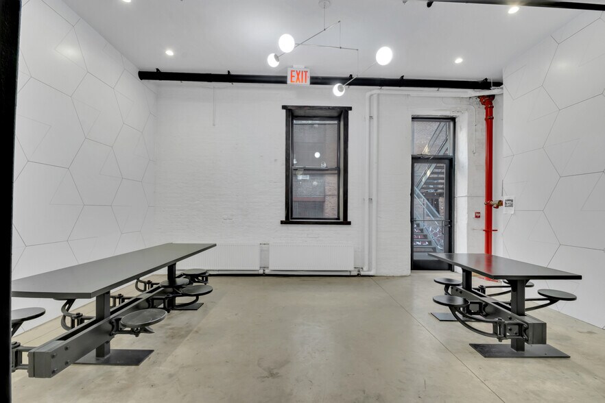 More Photos Of 199 Cook St, Brooklyn Office For Lease