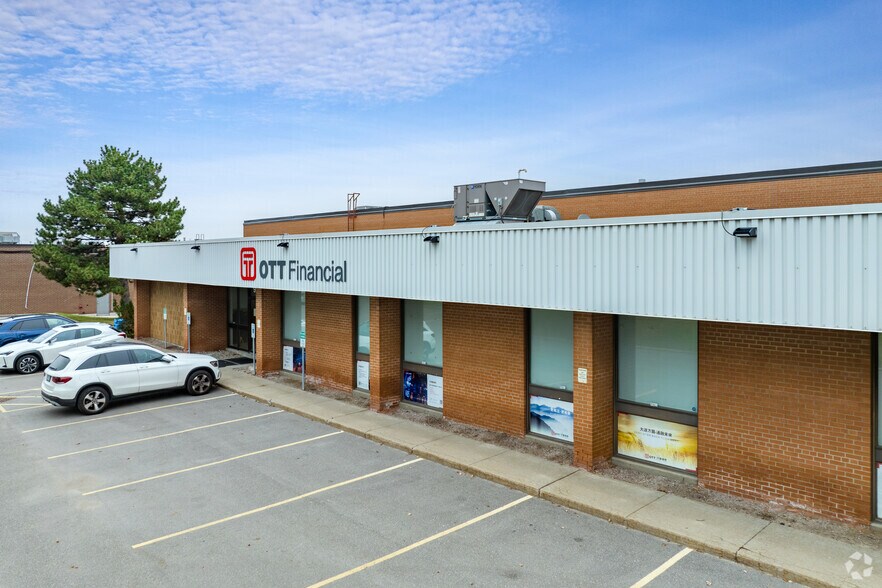 More Photos Of 96 Steelcase Rd W, Markham Service For Sale