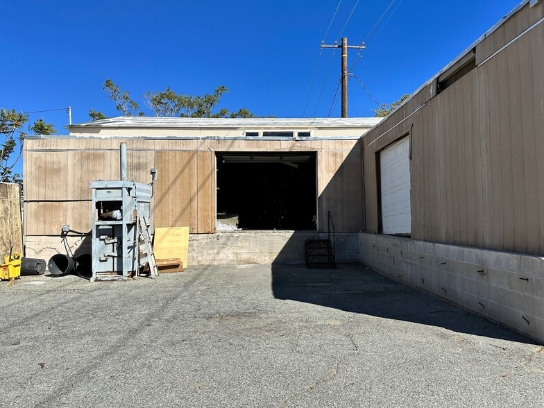 More Photos Of 56546 29 Palms Highway, Yucca Valley Freestanding For Sale