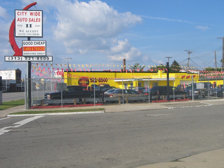 Primary Photo Of 13400 Gratiot Ave, Detroit Auto Dealership For Sale