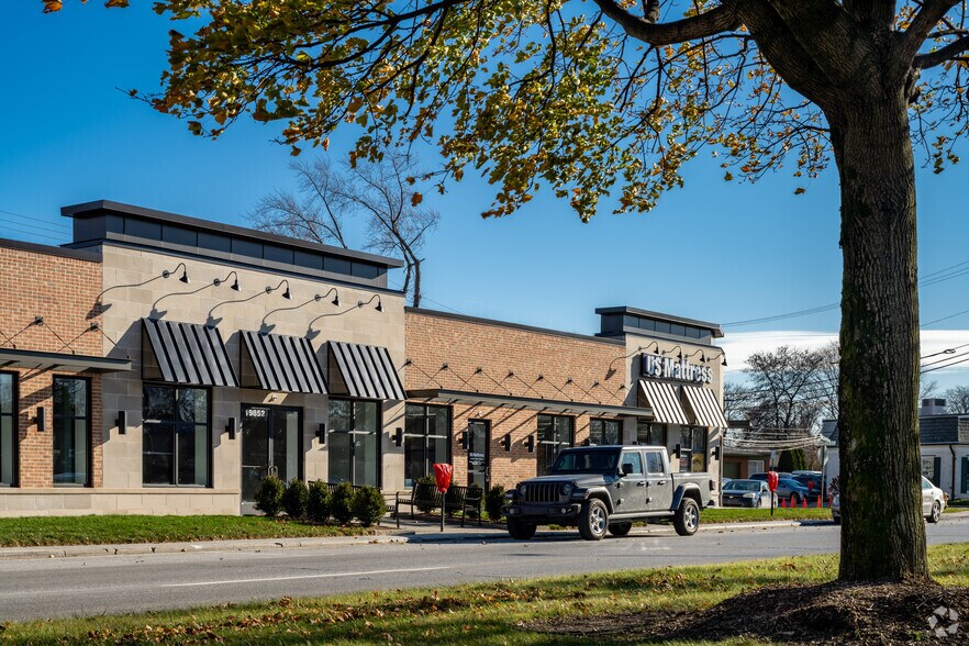 More Photos Of 19850-19852 Mack Ave, Grosse Pointe Woods Freestanding For Lease