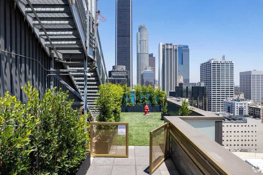 More Photos Of 801 S Hope St, Los Angeles Apartments For Lease