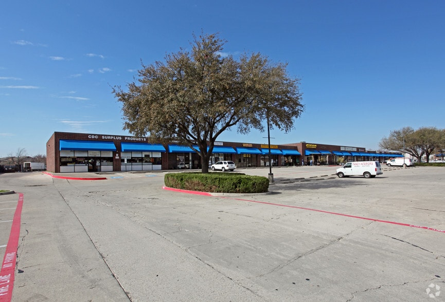 Primary Photo Of 940 E Belt Line Rd, Richardson General Retail For Lease