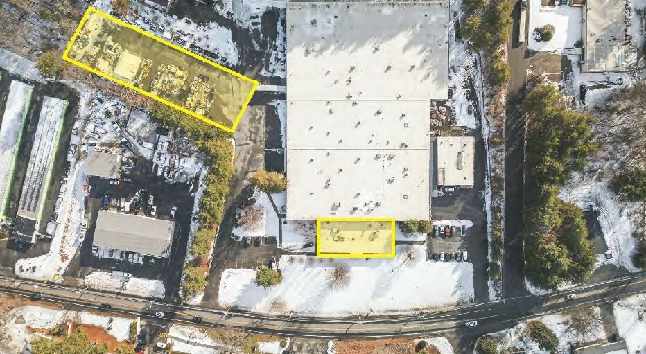 More Photos Of 555 Main St, Hudson Warehouse For Sale