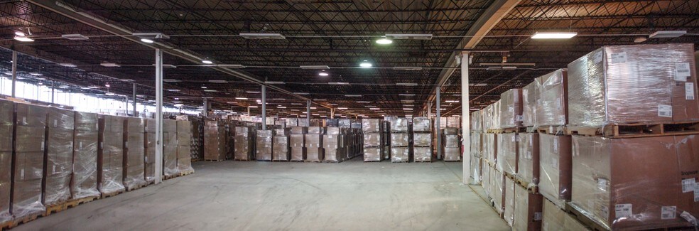 More Photos Of 1366 Commerce Dr, Stow Manufacturing For Lease