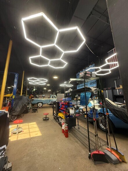 More Photos Of 310 NW 71st St, Miami Warehouse For Sale