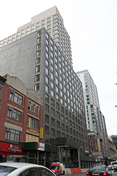 More Photos Of 210 Livingston St, Brooklyn Multifamily For Sale