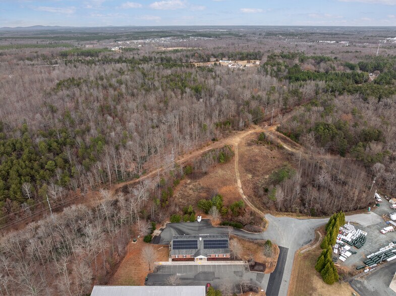 More Photos Of 95 Zion Station Ct, Troy Flex For Sale