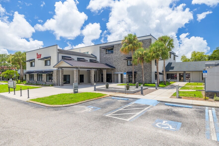 Primary Photo Of 30522 US Highway 19 N, Palm Harbor Office For Lease