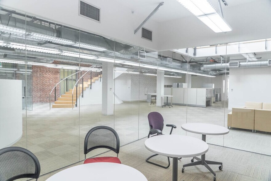 More Photos Of 816 S Figueroa St, Los Angeles Loft Creative Space For Lease