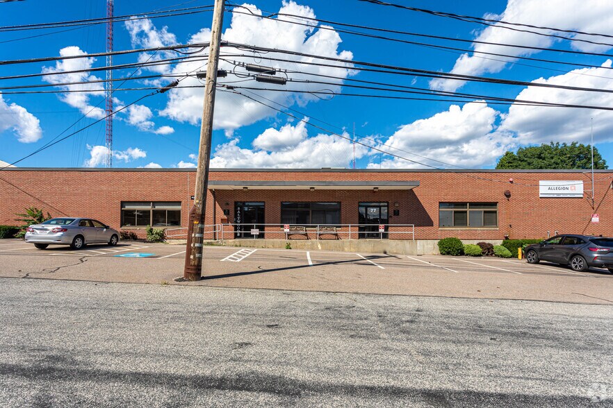 More Photos Of 77-79 Wexford St, Needham Light Distribution For Sale