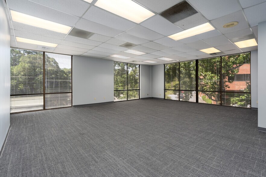 More Photos Of 3918 Montclair Rd, Birmingham Office For Lease