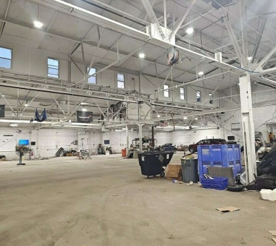 More Photos Of 737 W Cleveland Ave, Milwaukee Warehouse For Sale
