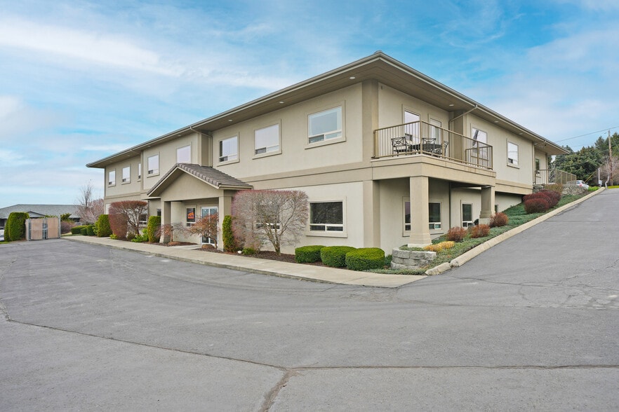 Primary Photo Of 603 N 39th Ave, Yakima Office For Lease