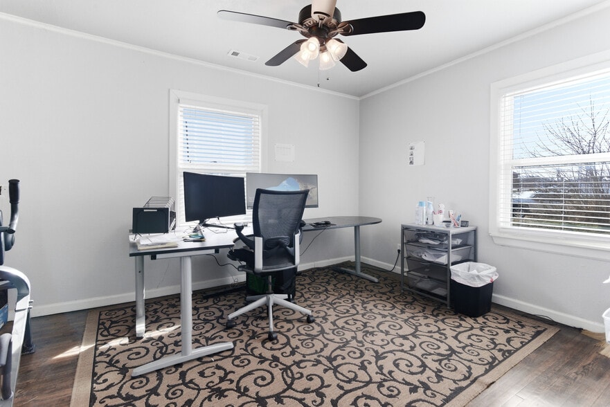 More Photos Of 5880 S Mingo Rd, Tulsa Office Residential For Sale