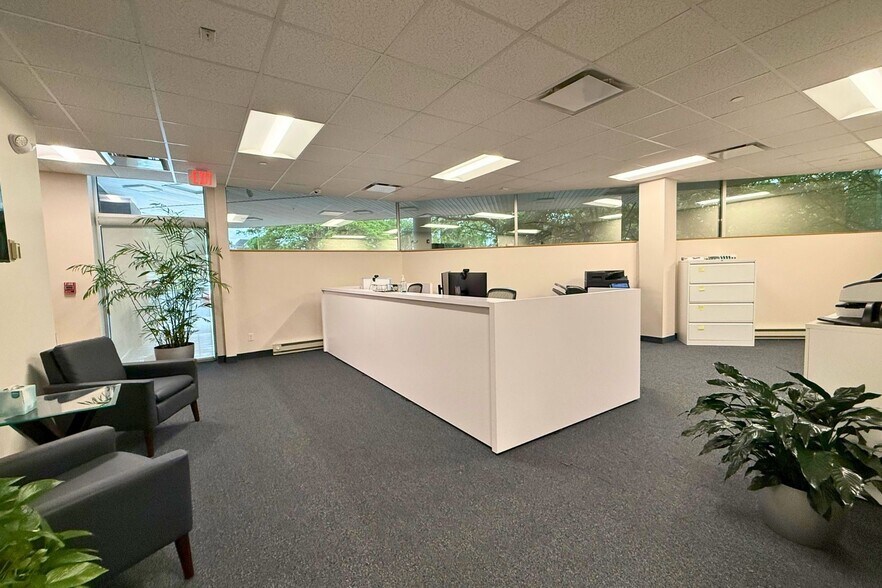 More Photos Of 1 Post Rd, Fairfield Office For Lease