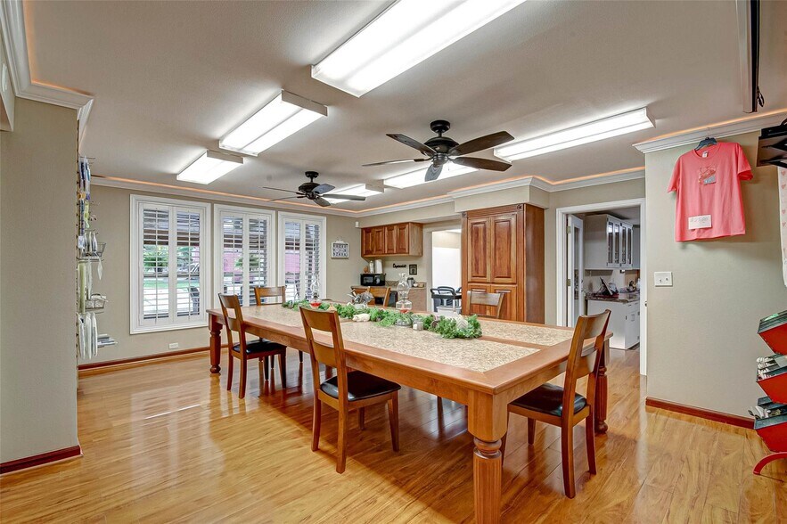 More Photos Of 103 Roundabout Ln, Huntsville Specialty For Sale