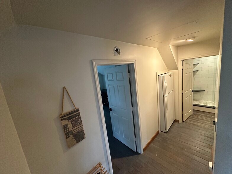More Photos Of 430 Carolina Way, Highlands Flex For Sale