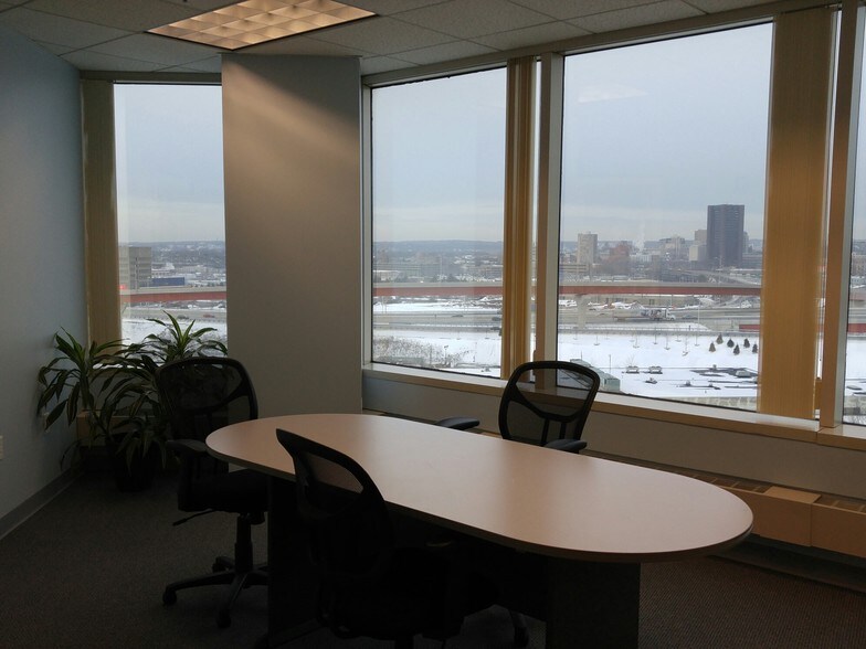 More Photos Of 555 Long Wharf Dr, New Haven Office For Lease