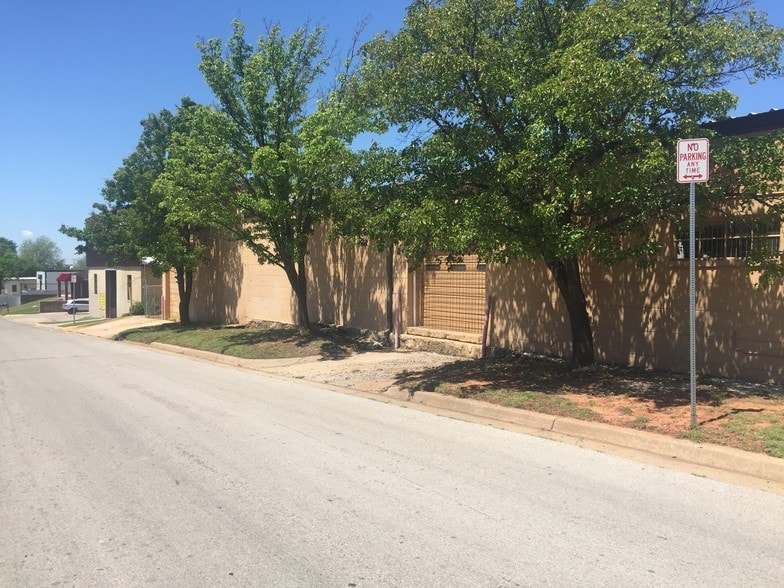 More Photos Of 3021 S High Ave, Oklahoma City Warehouse For Sale