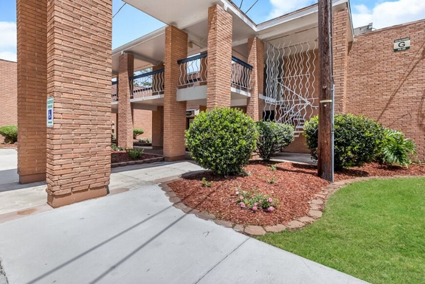 More Photos Of 2700 Mary St, Slidell Apartments For Sale