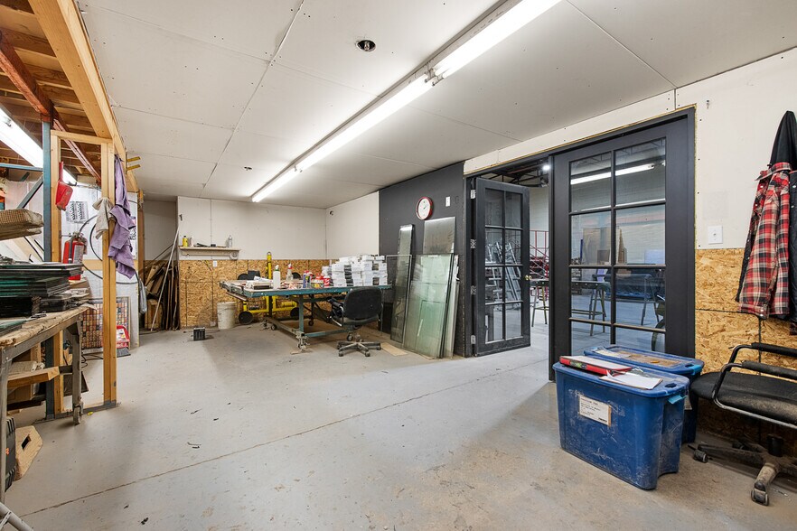 More Photos Of 14 Conway St, Madawaska Valley Manufacturing For Sale